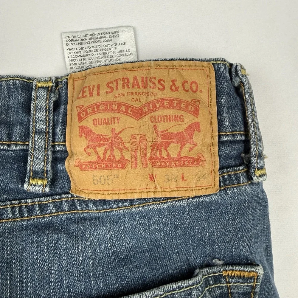 Levis 505 Jeans Mens 38 x 34 Classic Straight Blue Denim Cotton Mid-Rise Cowboy